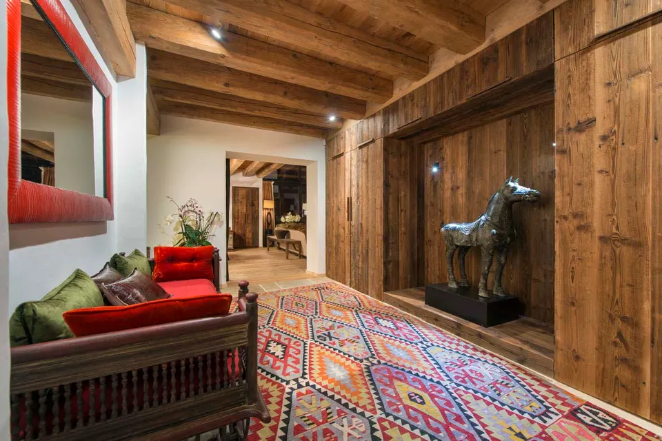 Chalet Dent Blanche photograph 5