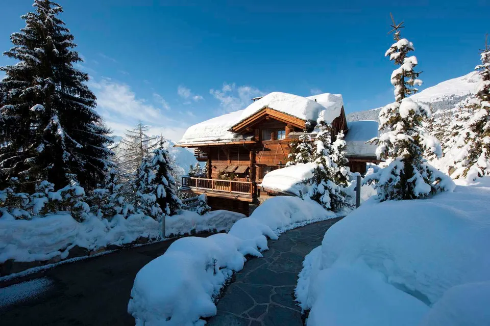 Chalet Dent Blanche photograph 2