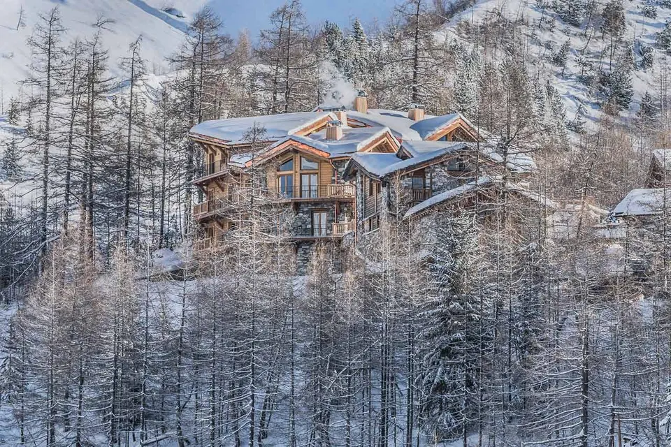 Chalet O Valala photograph 3