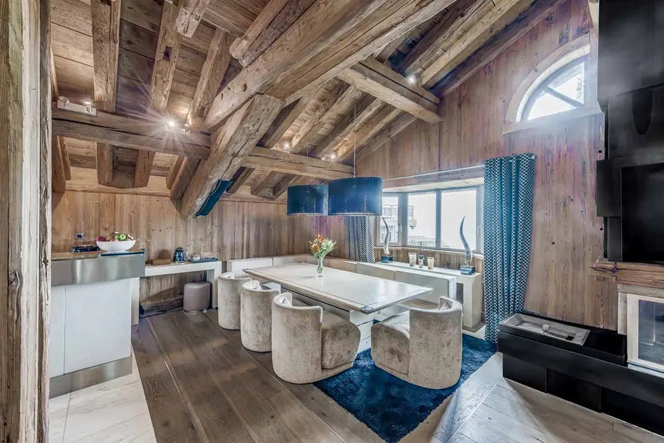 Chalet Carat photograph 5