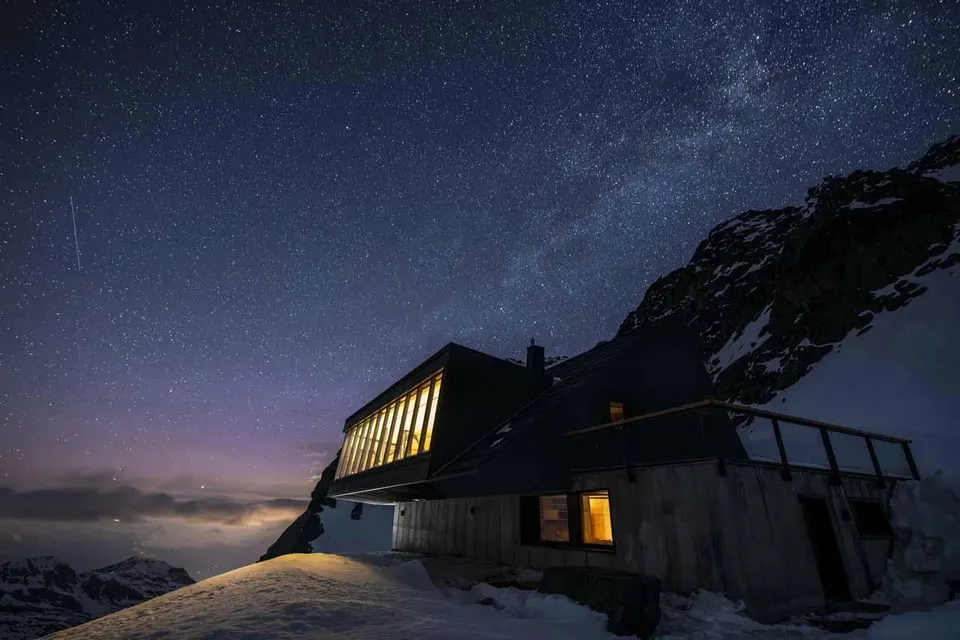 Cabane Tortin photograph 4