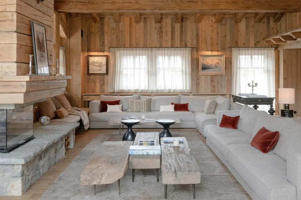 Chalet Col Pers photograph 4