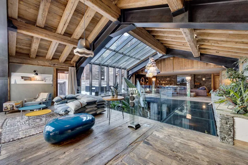 Chalet Husky photograph 4