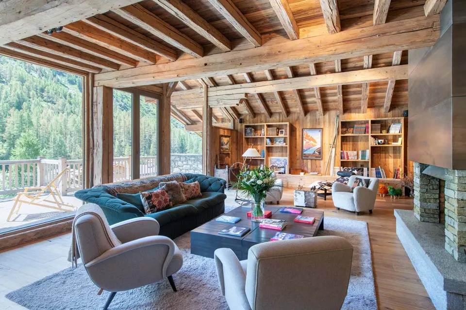Chalet Lashca photograph 2