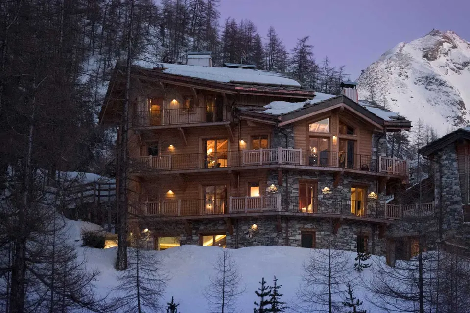 Chalet O Valala photograph 2