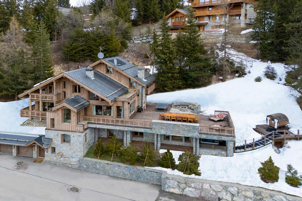 Chalet Valentine photograph 3